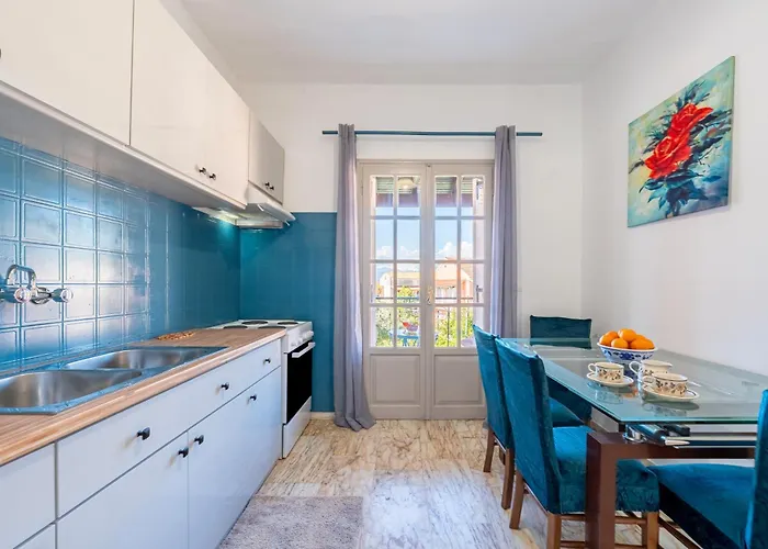 Appartement 2 *